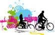 couple sur un vélo en ville couple sur un vélo en ville