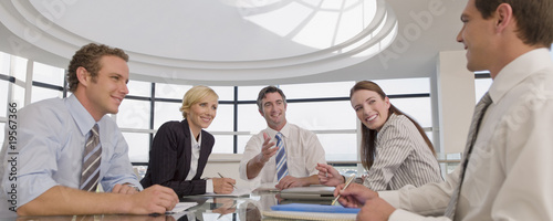 Foto: Business people having meeting Business people having meeting