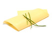 Eine Scheibe Butterkäse mit Schnittlauch Eine Scheibe Butterkäse mit Schnittlauch