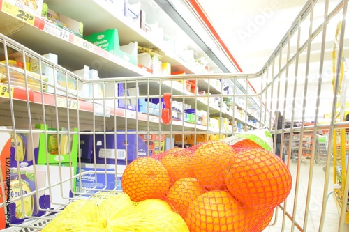 Foto: Shopping, Einkaufswagen, Lebensmittel-Shop Shopping, Einkaufswagen, Lebensmittel-Shop