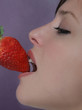 femme bouche fruit