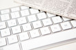 Tastatur auf Zeitung Tastatur auf Zeitung