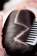 zick zack scheitel beim friseur