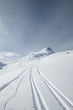 Ski, traces dans la neige, Areches, Savoie, Beaufortain, France