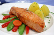 Lachs auf Gemüse