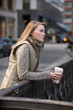 Frau , Kaffee to go