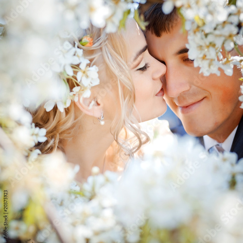 Photo: Kissing couple Kissing couple