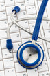 Computer Tastatur und Stethoskop. EDV für Ärzte.