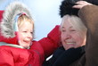 Foto: Oma mit Enkelin Oma mit Enkelin