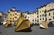 come diamanti di carta in piazza