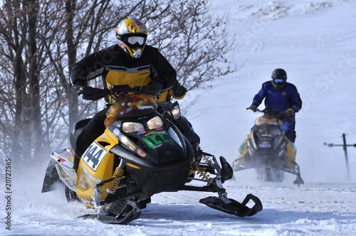Photo: snowmobile sautant snowmobile sautant
