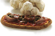 Crostino ai pomodori secchi e acciughe