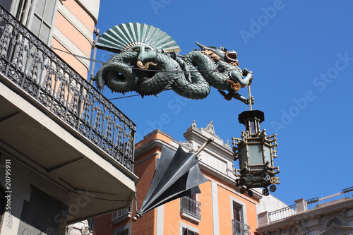 Photo: Dragon and umbrella of Casa Bruno Cuadros, Barcelona Dragon and umbrella of Casa Bruno Cuadros, Barcelona