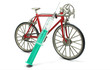 Foto: Spritze vor Fahrrad Spritze vor Fahrrad