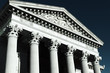 face à la justice