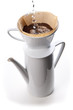 Foto: Kaffee kochen mit Porzellan-Filter Kaffee kochen mit Porzellan-Filter