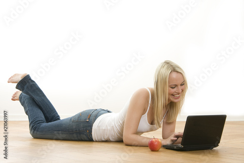 Foto: Frau Laptop 14 Frau Laptop 14