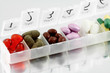 pilulier, compléments alimentaires, vitamines
