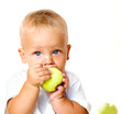 kid with apples