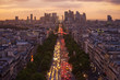 Foto: The Champs Elysees and La Defense at Sunset The Champs Elysees and La Defense at Sunset