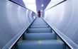 Foto: woman on the escalator woman on the escalator