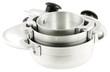 petites marmites en aluminium, fond blanc petites marmites en aluminium, fond blanc
