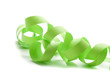 image d'un ruban de cadeau vert décor sur fond blanc