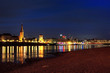düsseldorfer Altstadt und Rhein bei Nacht