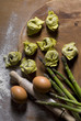 agnolotti con asparagi