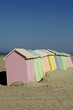 France, Berck, cabines colorées sur la plage