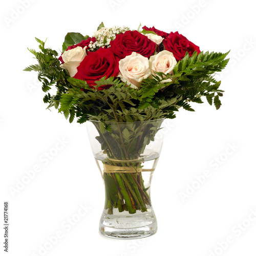 Photo: roses in vase roses in vase