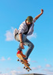 Foto: skateboarder hand up skateboarder hand up