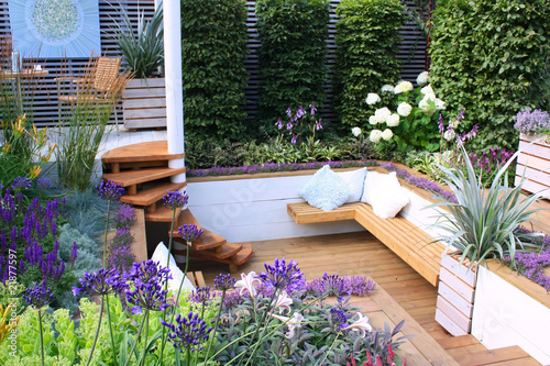 Garden Seats on Seats In Garden Cycreation 21877597 See Portfolio
