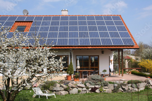Foto: House with new solar moduls House with new solar moduls