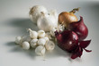 Assortment of onions (Verschiedene Sorten Zwiebelgemüse )