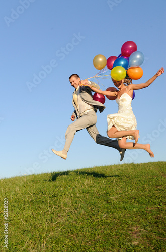 Photo: wedding jumping wedding jumping