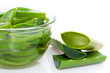 Tranches d'Aloe Vera dans bol transparent