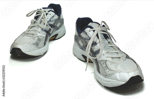 Foto: Sportschuhe frontal versetzt Sportschuhe frontal versetzt