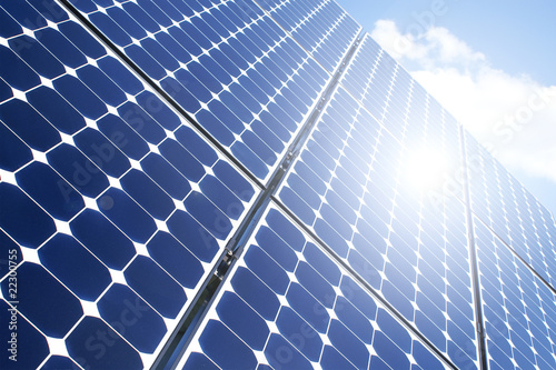 Foto: Sonne auf dem Solarpanel Sonne auf dem Solarpanel