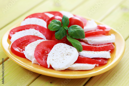 Photo: caprese salad caprese salad