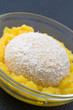 Grießpudding mit Mango