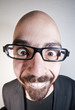 uomo buffo dentone