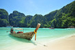 Photographie : traditional Thailand boat at Phi Phi islands, Thailand