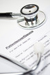 Foto: Stethoskop mit Patientenverfügung Stethoskop mit Patientenverfügung