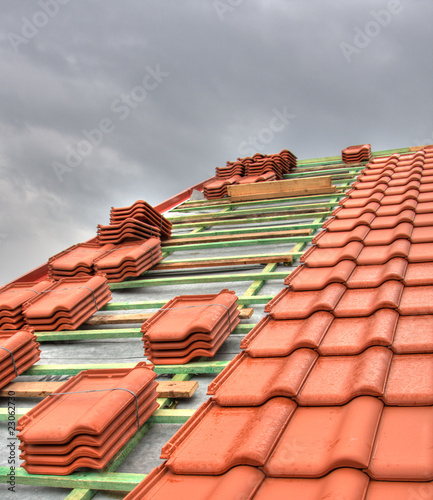 Foto: roof under construction roof under construction