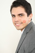 junger mann mit lippenstift Kuss