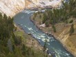 Vue vertigineuse dans le Yellowstone Vue vertigineuse dans le Yellowstone