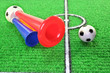Fußball-Tröte mit Fußball