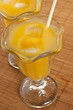Vasos con zumo de naranja Vasos con zumo de naranja