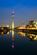 Düsseldorf Medienhafen bei Nacht
